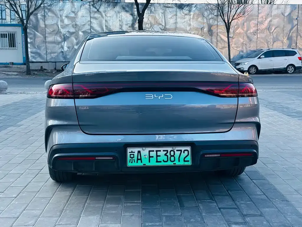 BYD Qin L — фото 2
