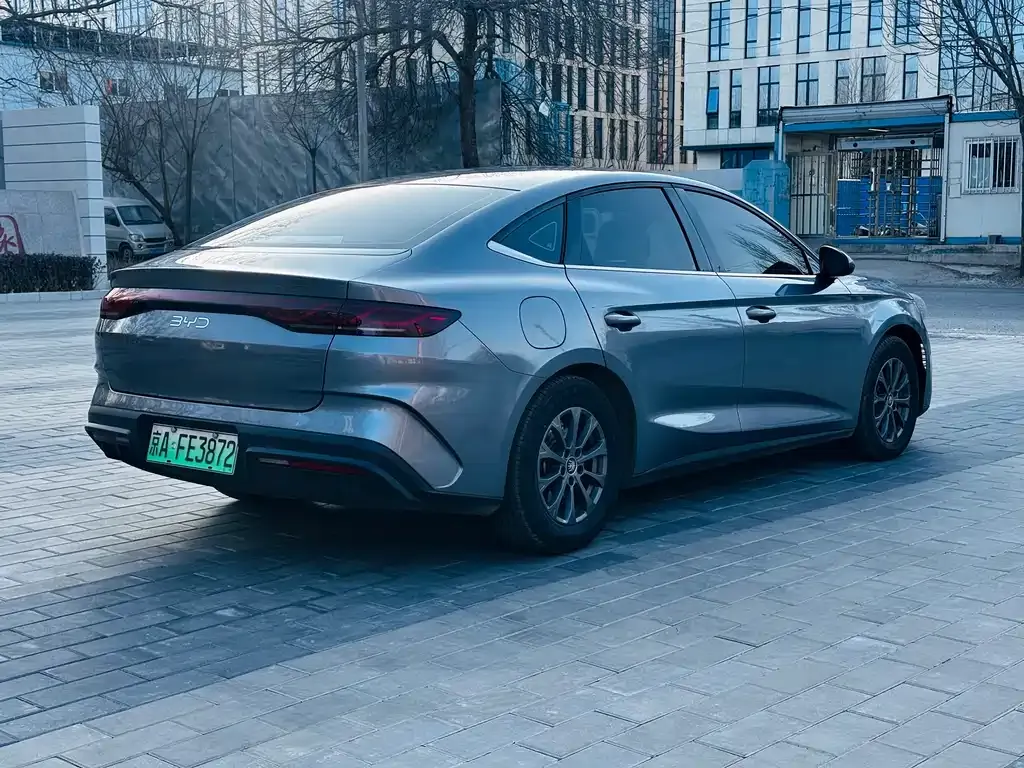 BYD Qin L — фото 9