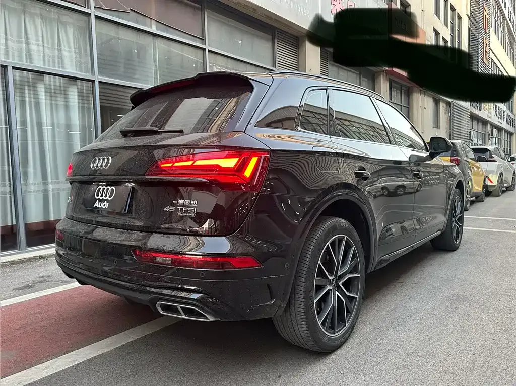 Audi Q5L 2024 из CN, фото 8