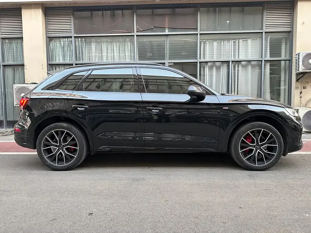 Audi Q5L 2024 из CN, фото 10