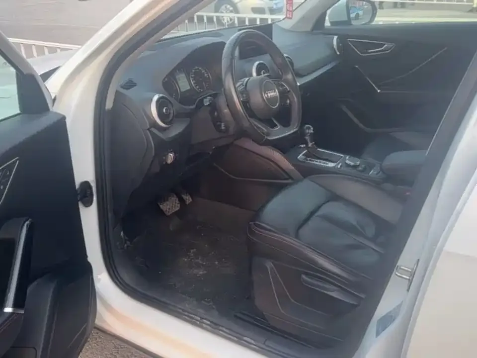 Audi Q2L 2024 из CN, фото 2