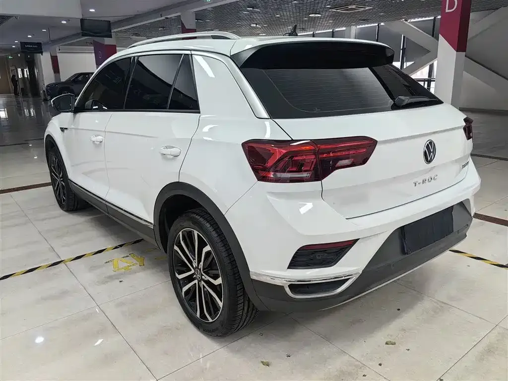 Volkswagen T-Roc 2023 из CN, фото 7