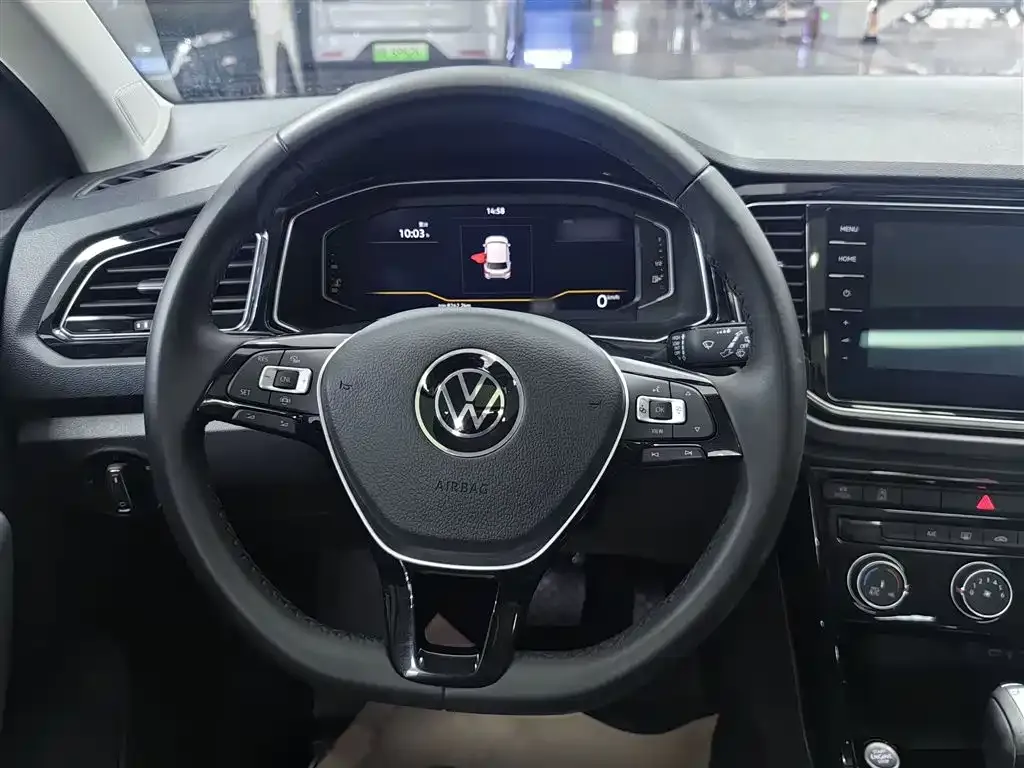 Volkswagen T-Roc 2023 из CN, фото 5