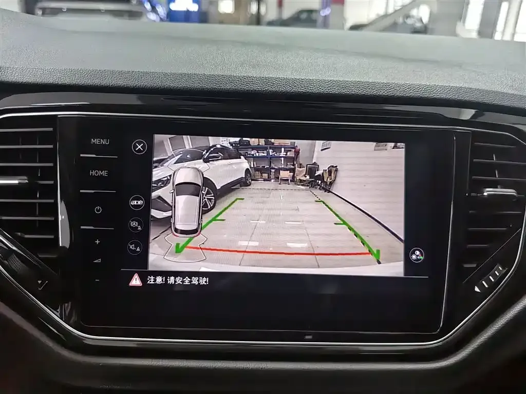 Volkswagen T-Roc 2023 из CN, фото 8