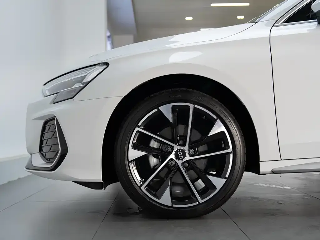 Audi A3 — фото 10