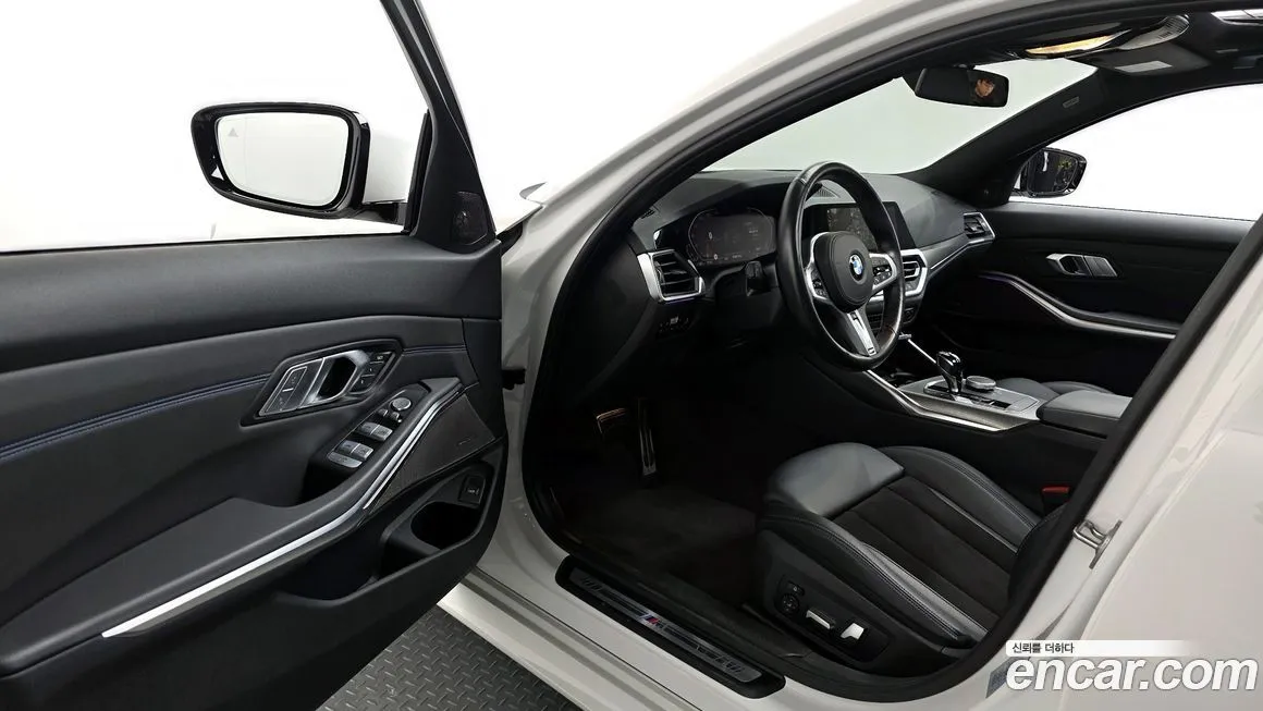 BMW 3-Series 2021 из KR, фото 8