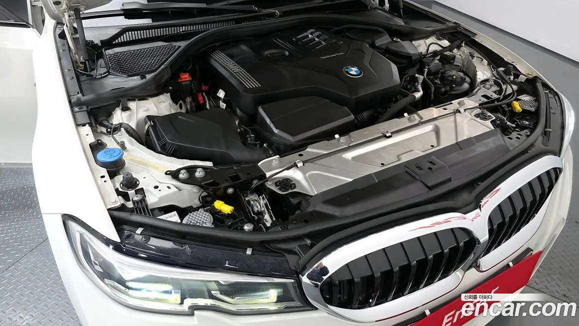 BMW 3-Series 2021 из KR, фото 10