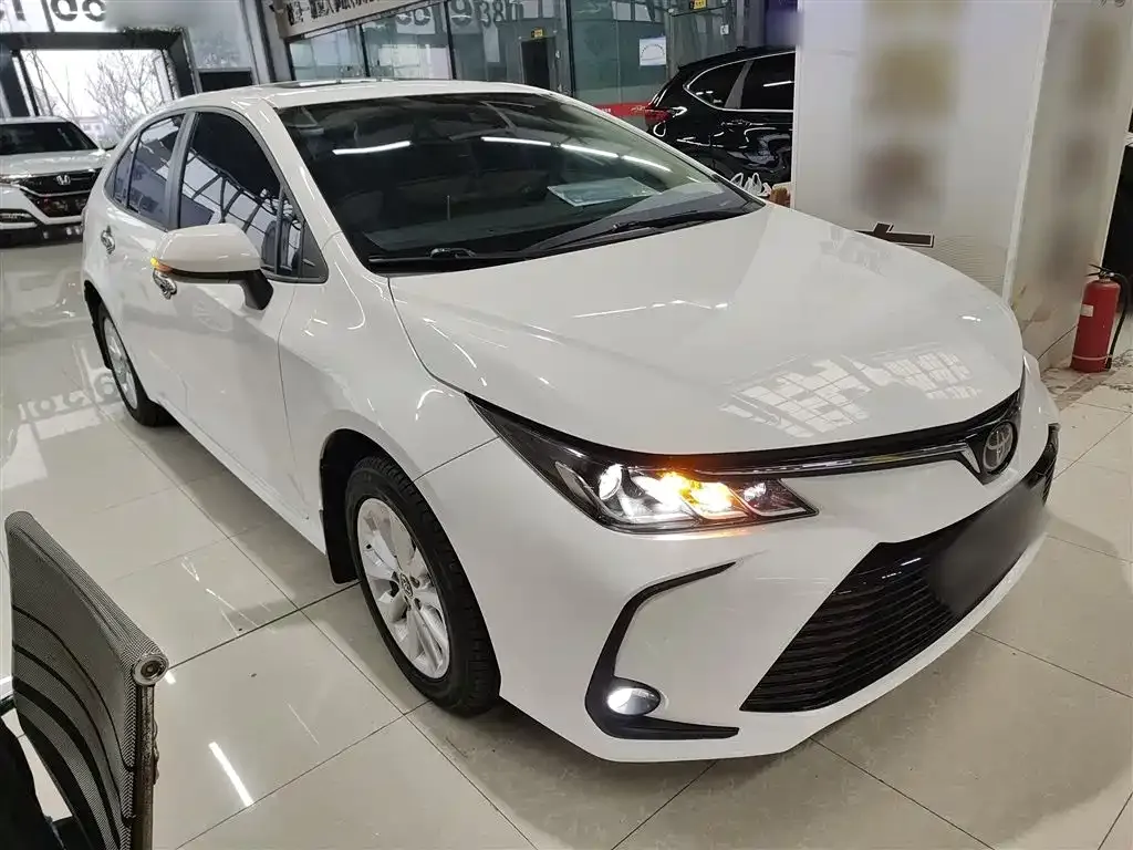 Toyota Corolla 2021 из CN, фото 10
