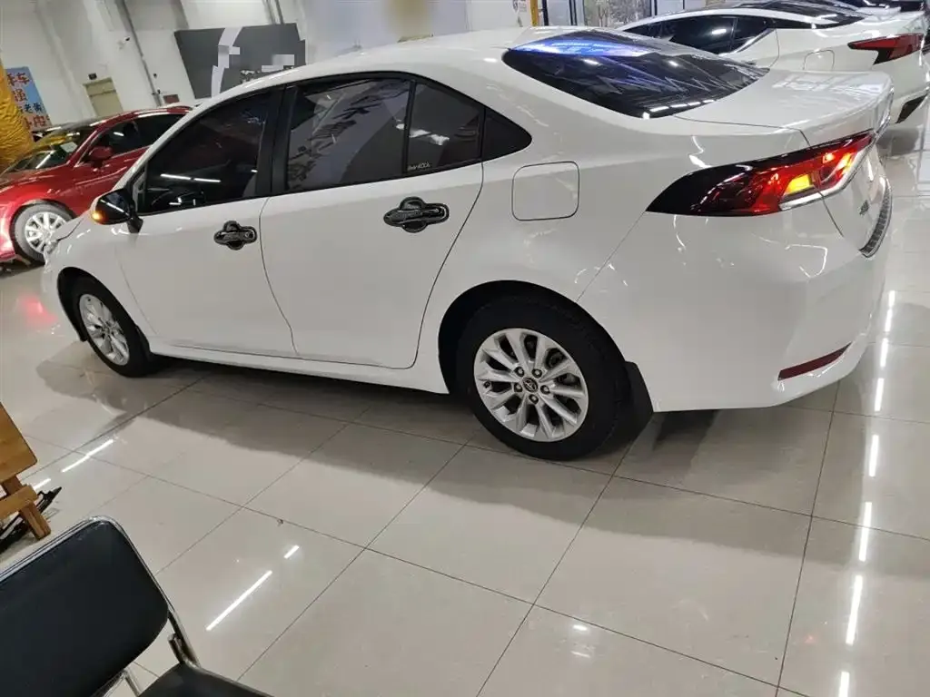 Toyota Corolla 2021 из CN, фото 3