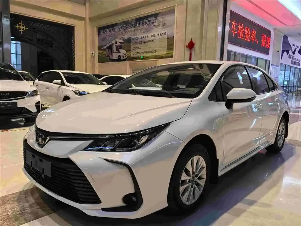 Toyota Corolla 2022 из CN, фото 1
