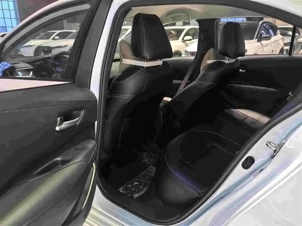 Toyota Corolla 2022 из CN, фото 2