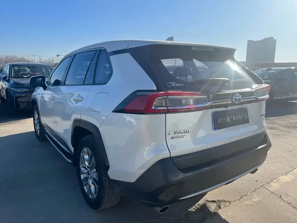 Toyota Wildlander 2021 из CN, фото 2