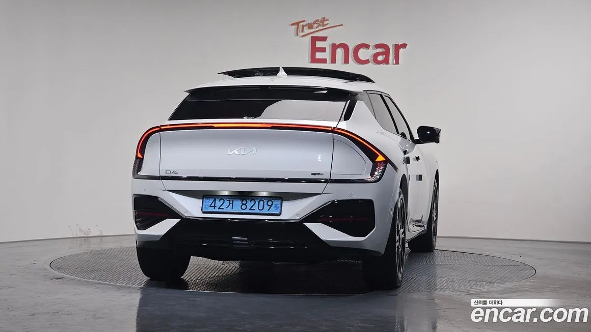 Kia EV6 — фото 2