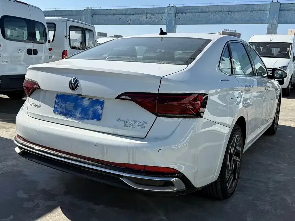 Volkswagen Sagitar 2023 из CN, фото 3