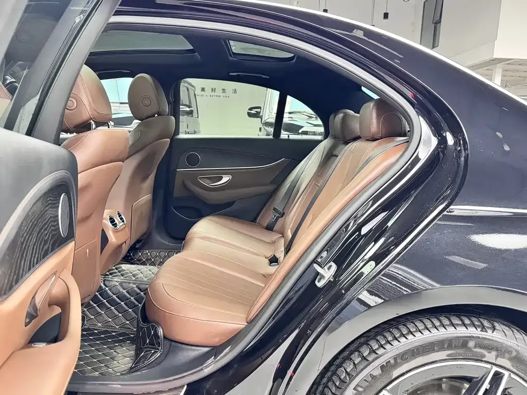 Mercedes-Benz E-Class (Import) — фото 4