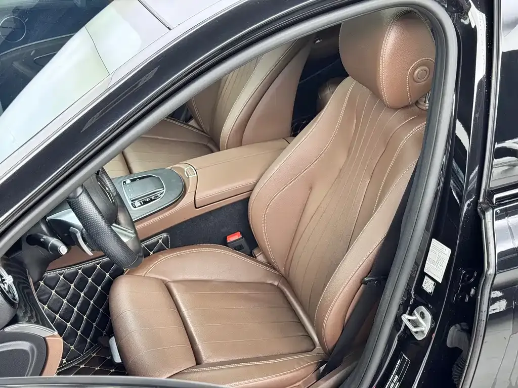 Mercedes-Benz E-Class (Import) — фото 3