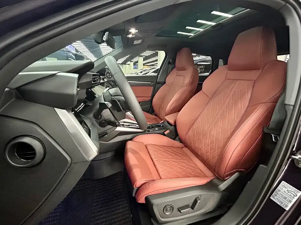 Audi A3 2025 из CN, фото 8