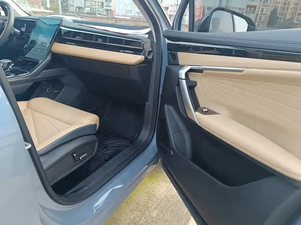 Geely Boyue L 2022 из CN, фото 4