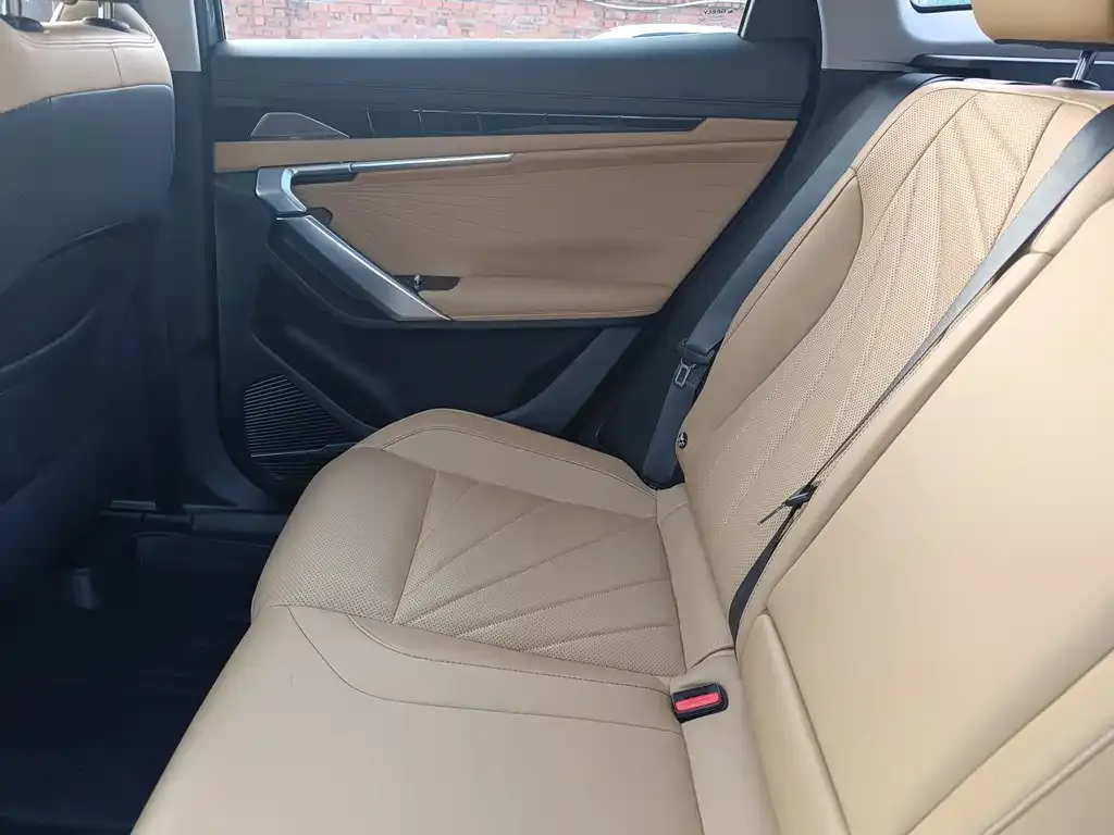 Geely Boyue L 2022 из CN, фото 10