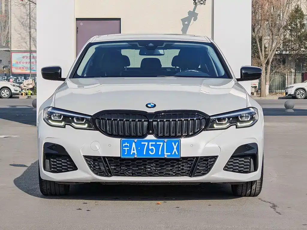 BMW 3 Series 2021 из CN, фото 2