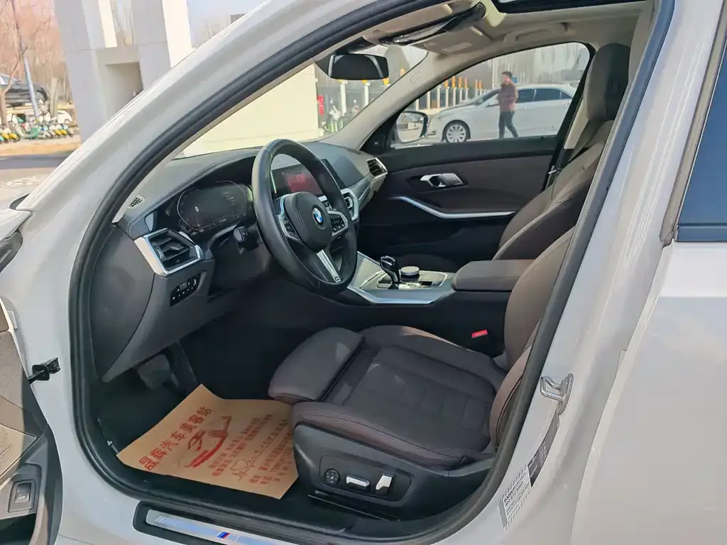 BMW 3 Series 2021 из CN, фото 4