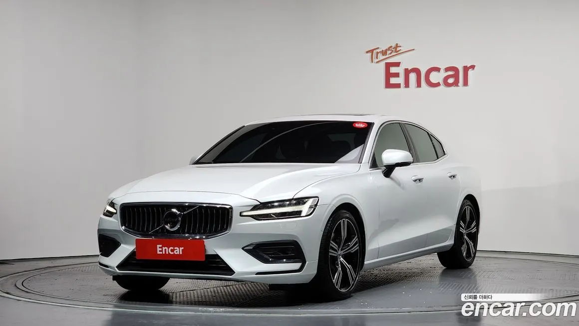 Volvo S60 2021 из KR, фото 1