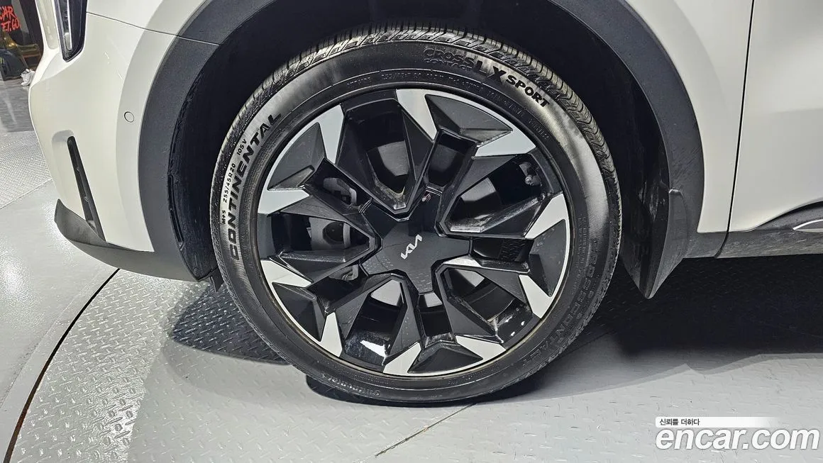 Kia Sorento — фото 5