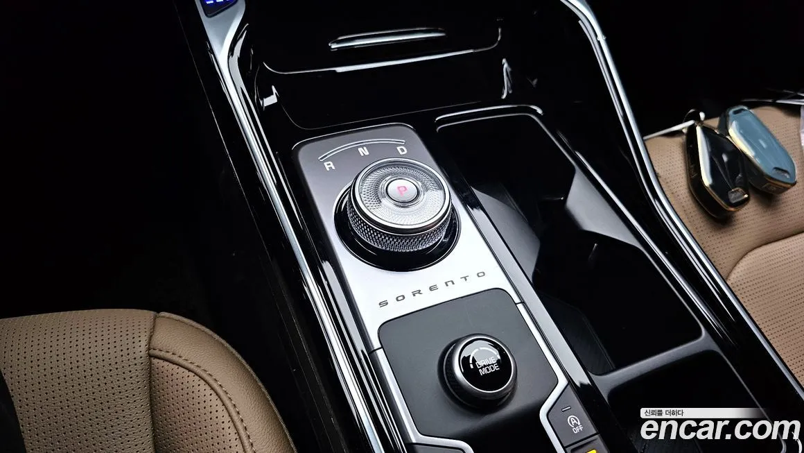 Kia Sorento — фото 9