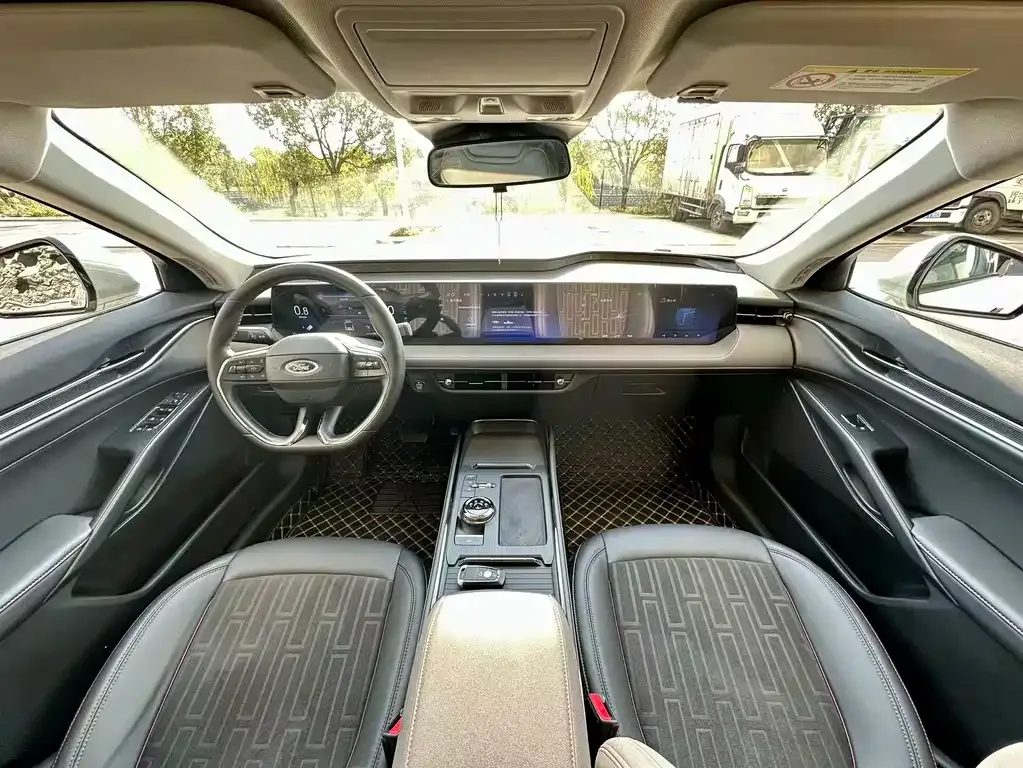 Ford Mondeo 2023 из CN, фото 8