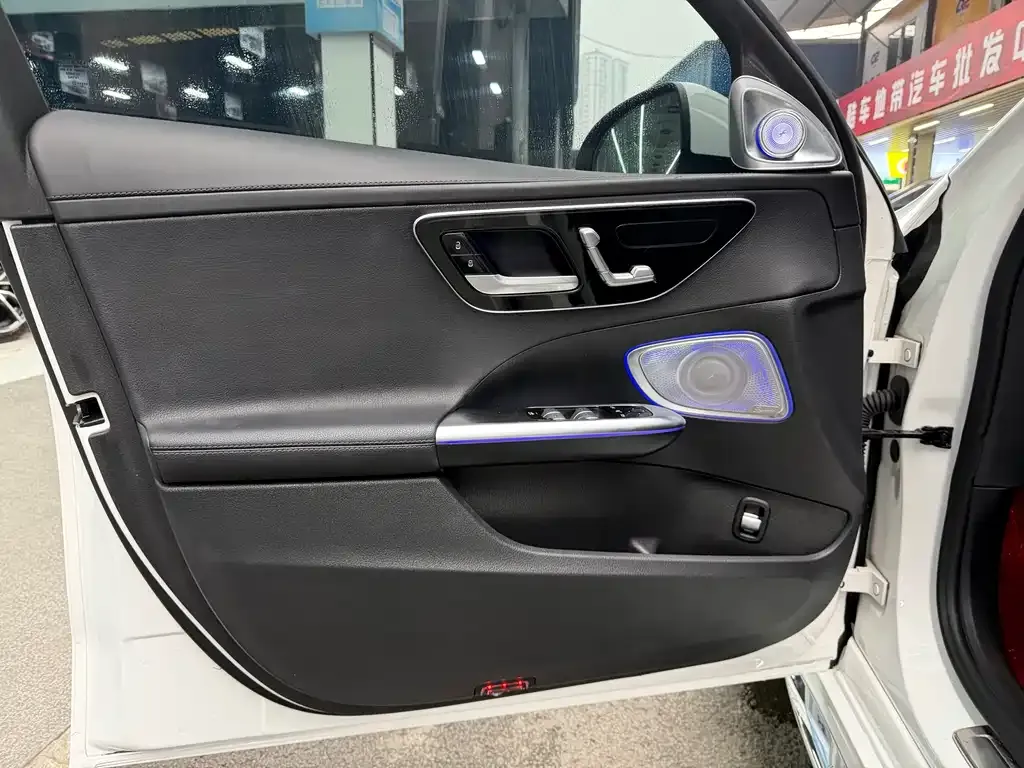 Mercedes-Benz C-Class 2023 из CN, фото 3