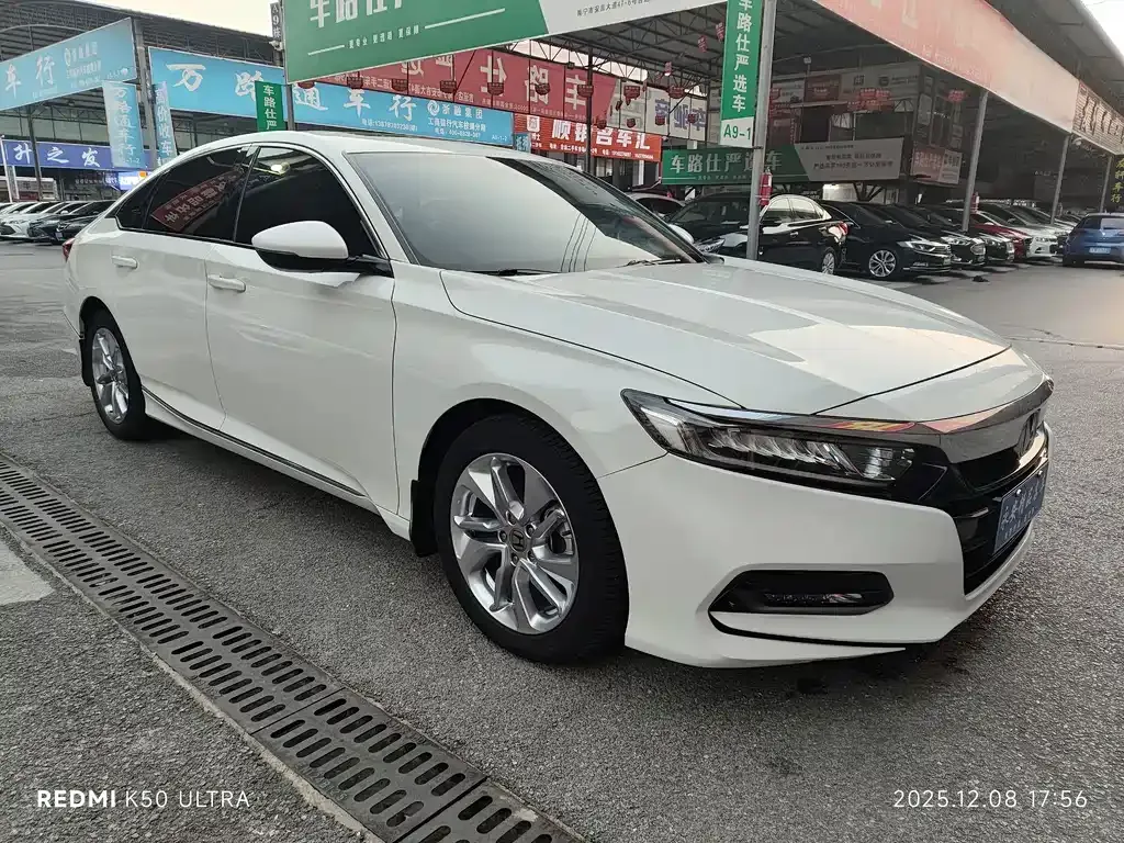 Honda Accord — фото 2