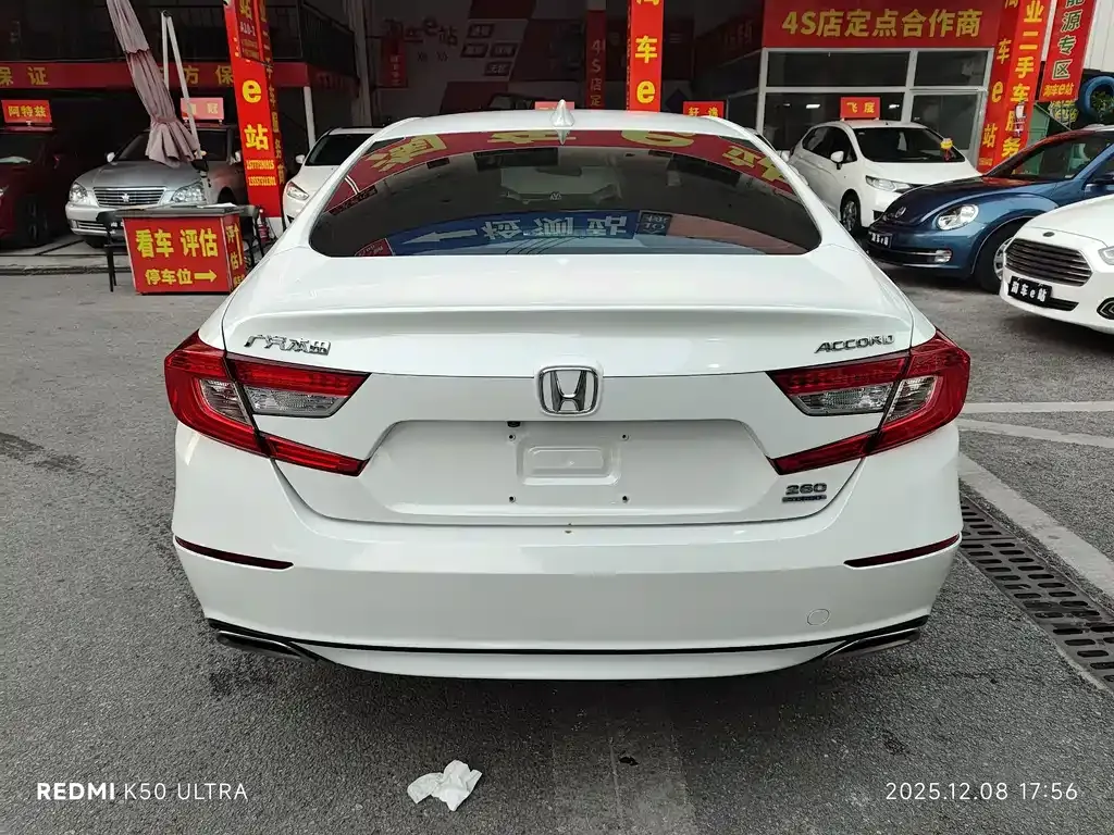 Honda Accord — фото 4
