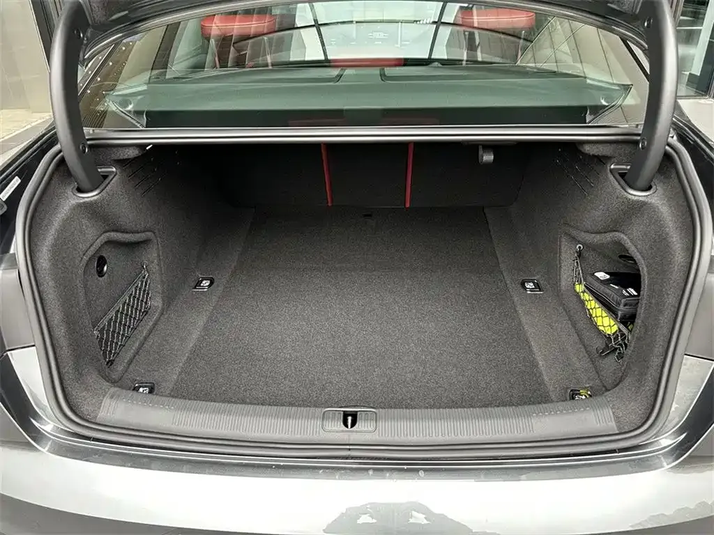 Audi S4 2024 из CN, фото 6