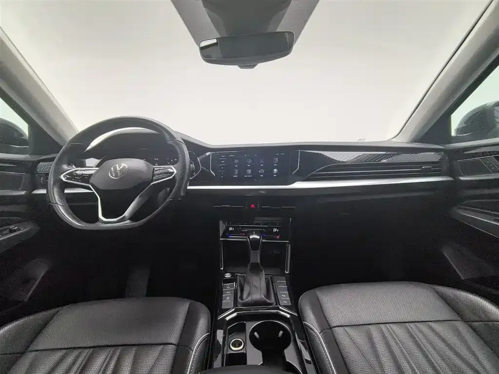 Volkswagen Passat — фото 6