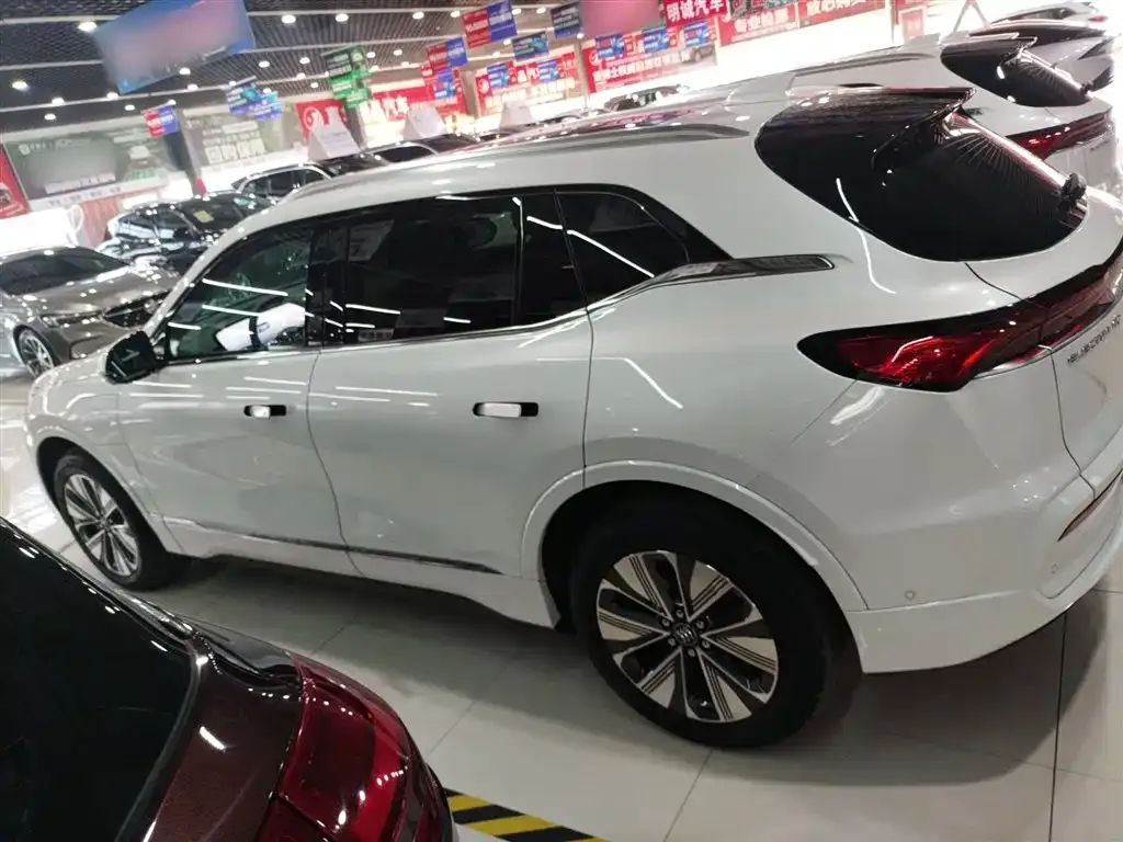 Buick E5 2025 из CN, фото 3