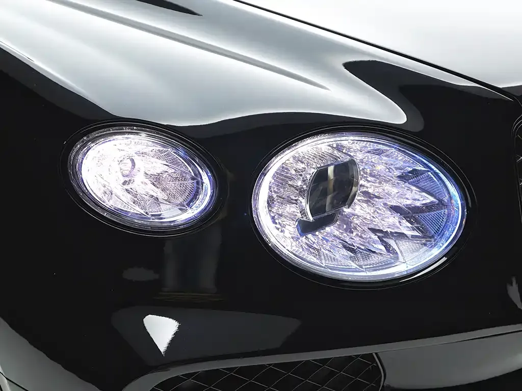 Bentley Bentayga 2022 из CN, фото 4
