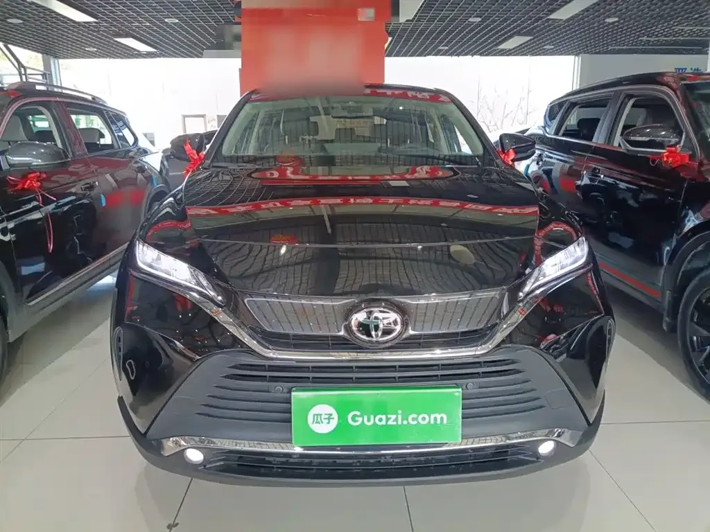 Toyota Harrier — фото 2
