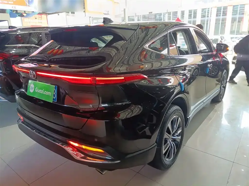 Toyota Harrier — фото 7