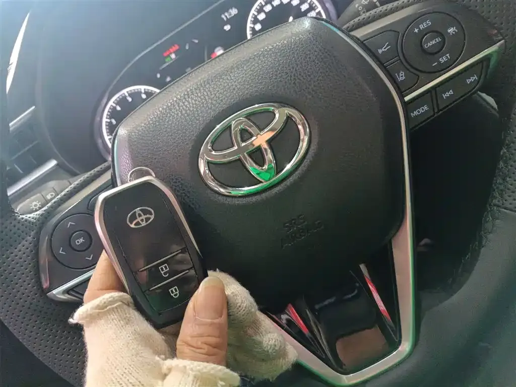 Toyota Harrier — фото 8