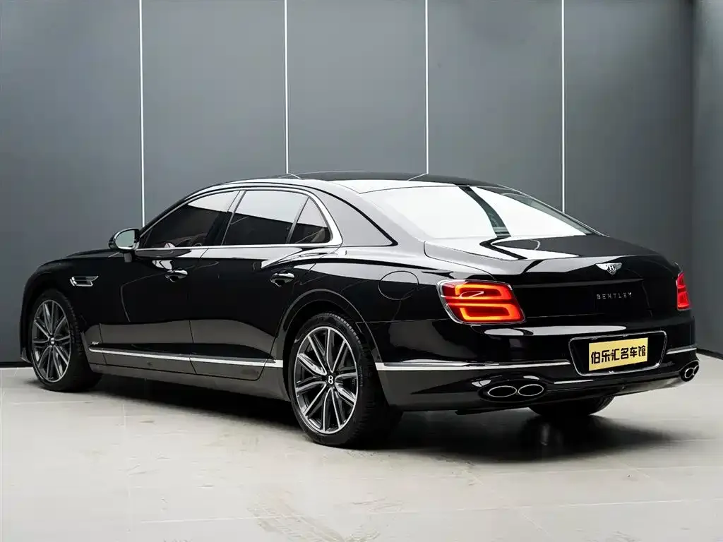 Bentley Flying Spur PHEV 2022 из CN, фото 5