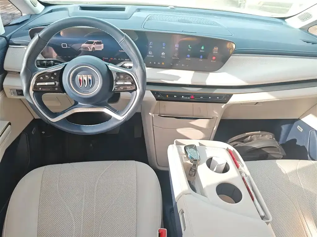 Buick GL8 Hybrid — фото 10