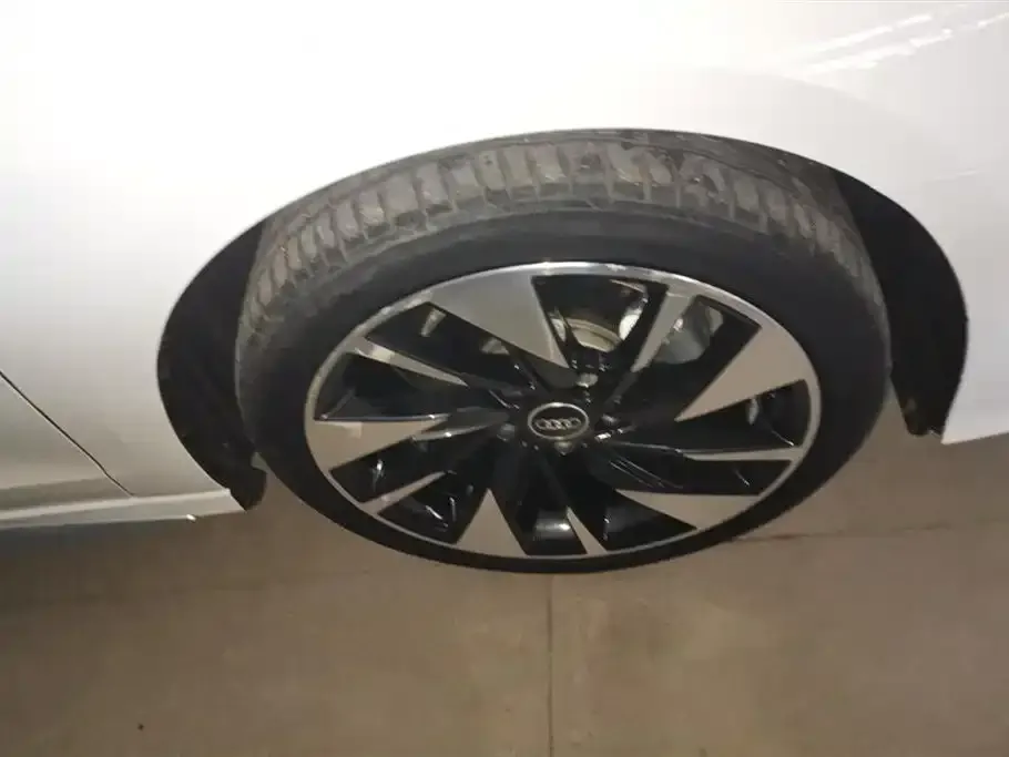 Audi A3 2023 из CN, фото 4
