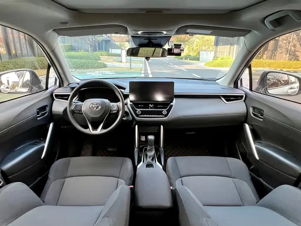 Toyota Frontlander 2024 из CN, фото 9