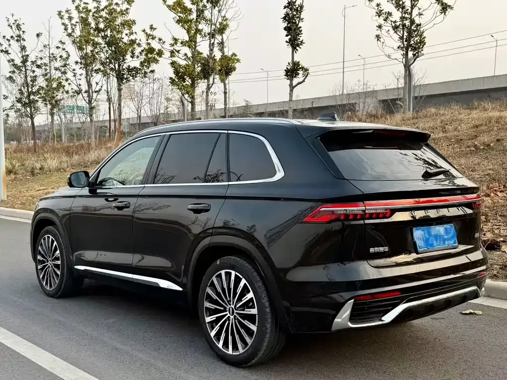 Geely Xingyue L — фото 8