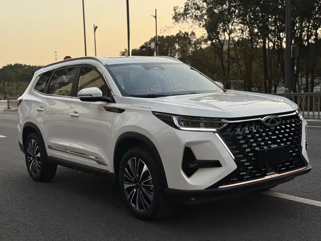 Chery Tiggo 8 PRO — фото 10