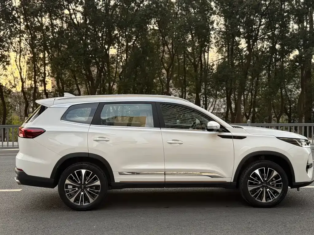 Chery Tiggo 8 PRO — фото 7