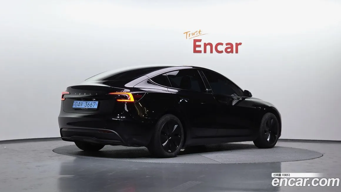 Tesla Model 3 — фото 2