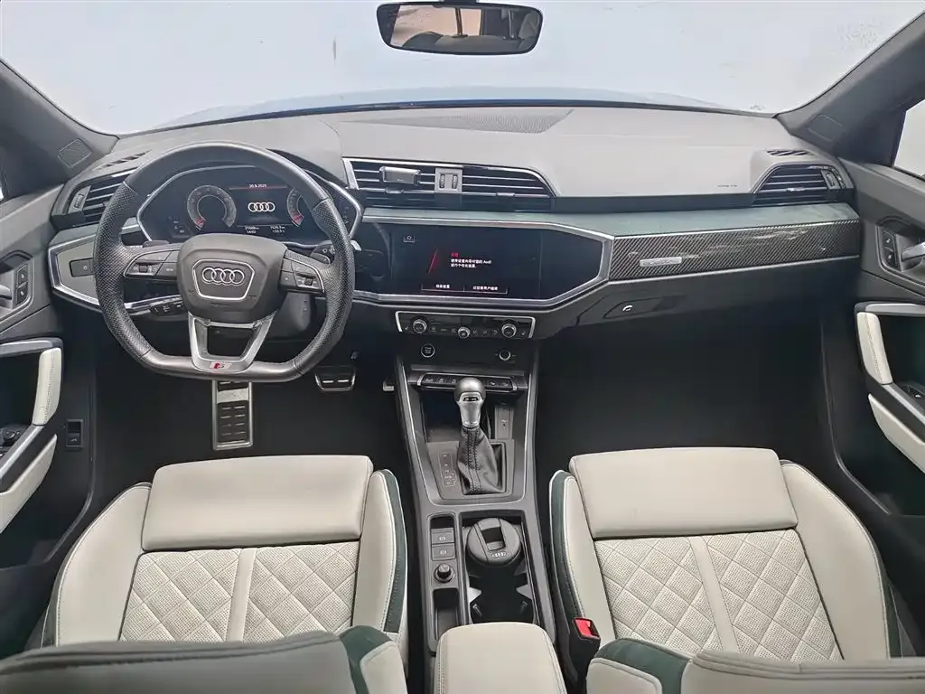 Audi Q3 Sportback — фото 8