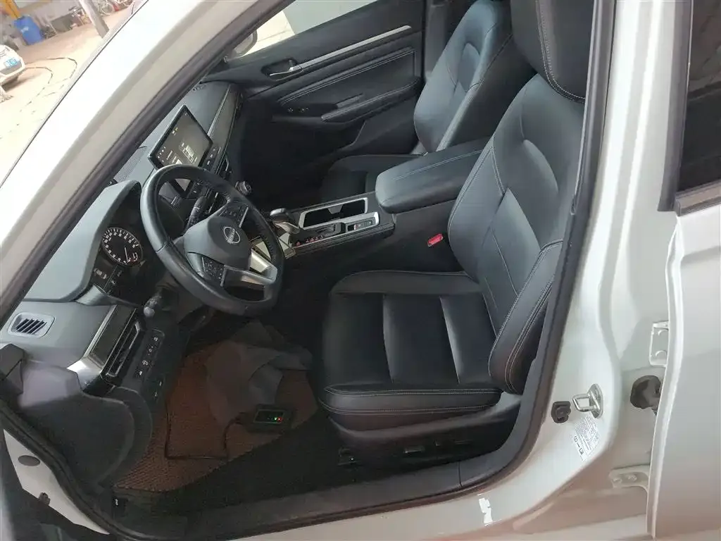 Nissan Teana 2023 из CN, фото 2