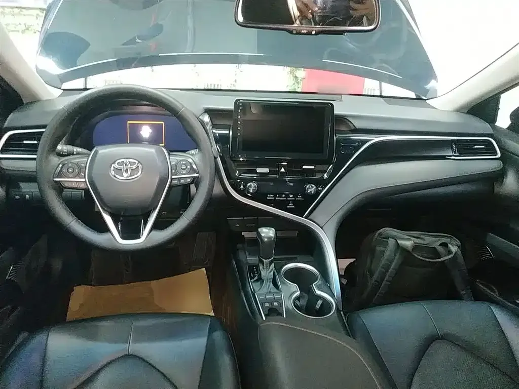 Toyota Camry 2023 из CN, фото 7